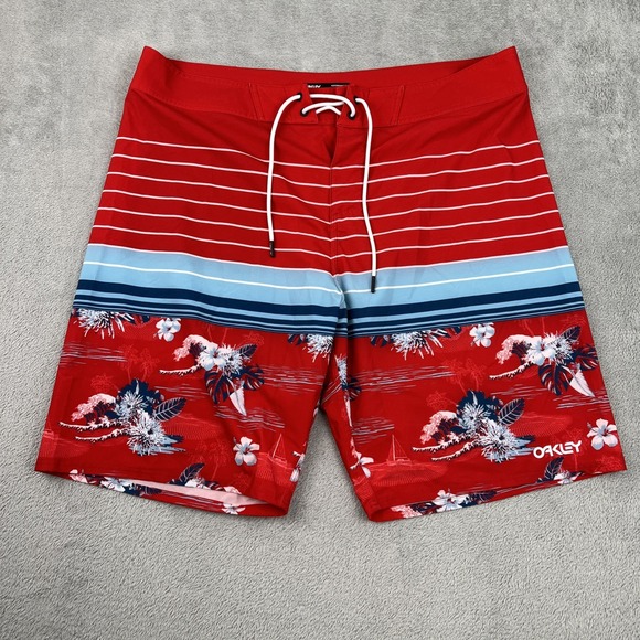 Oakley Board Shorts Men's 40 Performance‎ Fit Red Floral 9" Inseam - Picture 1 of 10